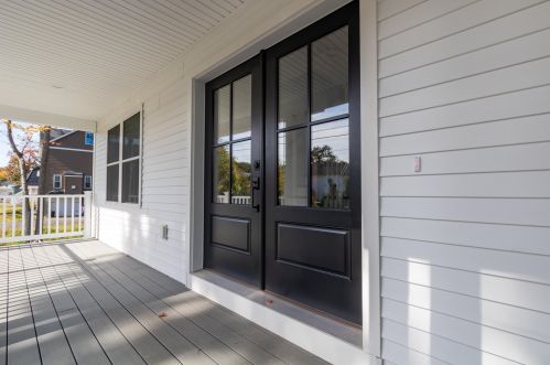 223 Lower Collins St, Seabrook, NH 03874-4646
