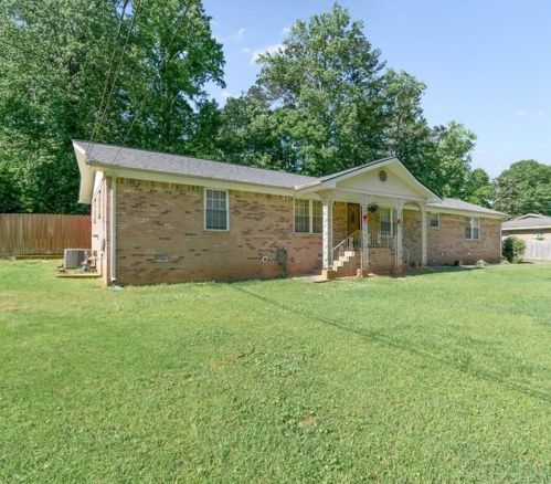 2153 Willow Ln, Austell, GA 30106-1943
