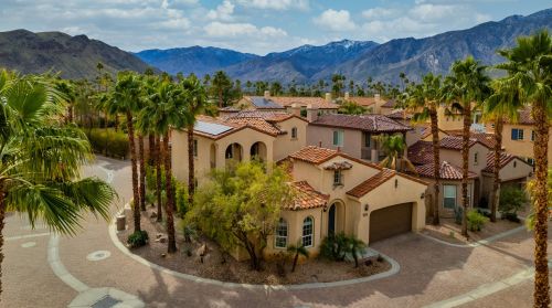 2820 Pintura Cir, Palm Springs, CA 92264-6800
