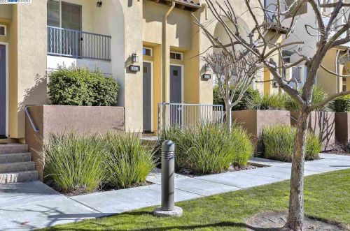 4200 Clarinbridge Cir, Pleasanton, CA 94568-7212