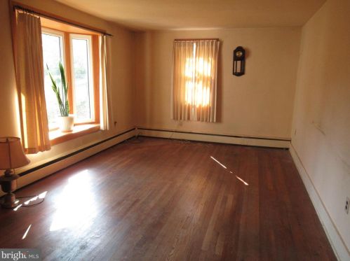 430 Longs Gap Rd, Carlisle, PA 17013-8500