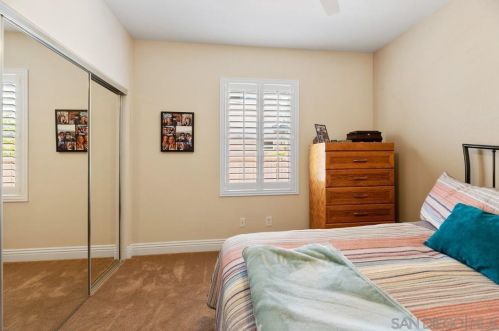 1464 Stanislaus Dr, Chula Vista CA  91913-1478 exterior