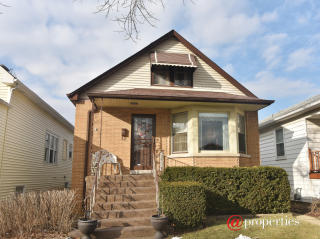 5746 Warwick Ave, Chicago, IL 60634-2657