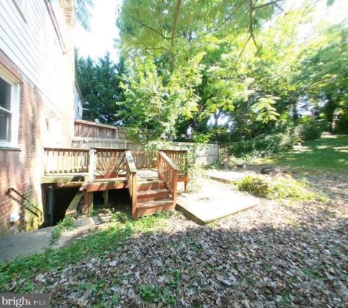 12021 Valleywood Dr, Silver Spring MD 20902-2236 exterior