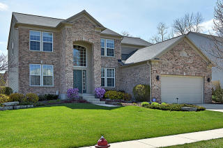 2 Acadia Ct, Streamwood, IL 60107-4509