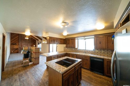 330 300, Hyrum UT 84319-1023 exterior