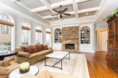 700 Glengate Pl, Atlanta GA  30328-7257 exterior