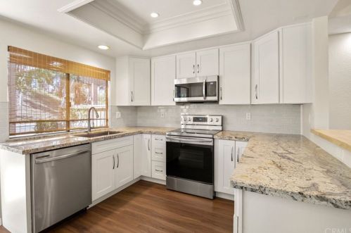 6548 Circulo Dali, Anaheim CA  92807-4906 exterior