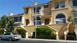 607 Marinella Aisle, Irvine CA  92606-8836 exterior