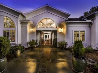 28206 Engelmann Oak Trl, Escondido, CA 92026-6960