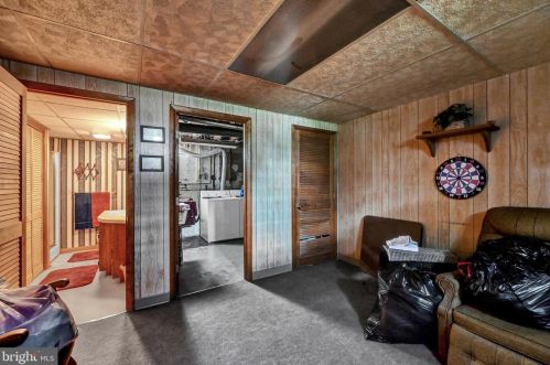 934 Walnut St, Hanover PA 17331-1523 exterior