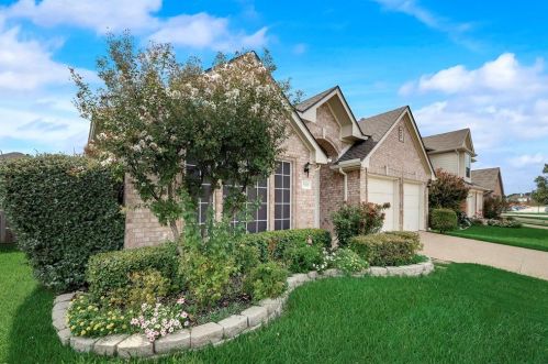9413 Preston Trl, Irving TX  75063-5055 exterior