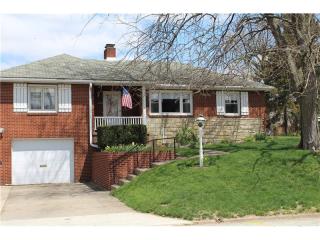 221 Crest Ave, Washington, PA 15301-2803