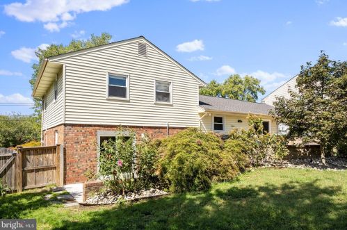 12517 Summerwood Dr, Silver Spring MD 20904-1746 exterior