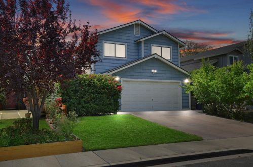 3133 Andre Ln, Turlock, CA 95382-1049