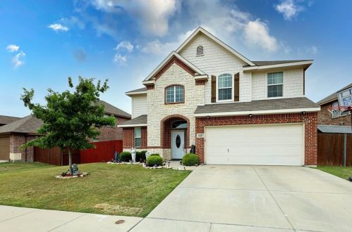 7017 Meandering Creek Ln, Fort Worth, TX 76179-4264
