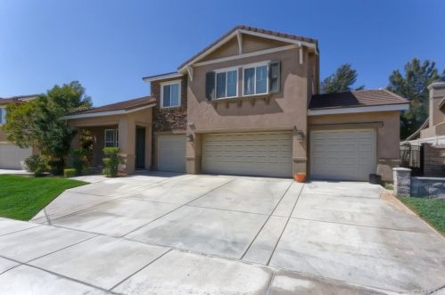 1049 Shooting Star Dr, Beaumont, CA 92223-8436