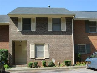 4495 Golf Vista Cir, Decatur, GA 30035-3027