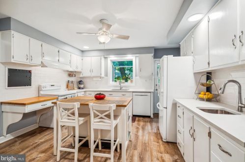 501 Apple Grove Rd, Silver Spring MD 20904-2753 exterior