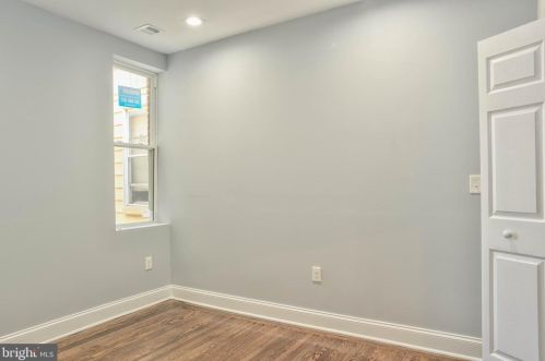 6521 16th St, Philadelphia PA  19126-3512 exterior