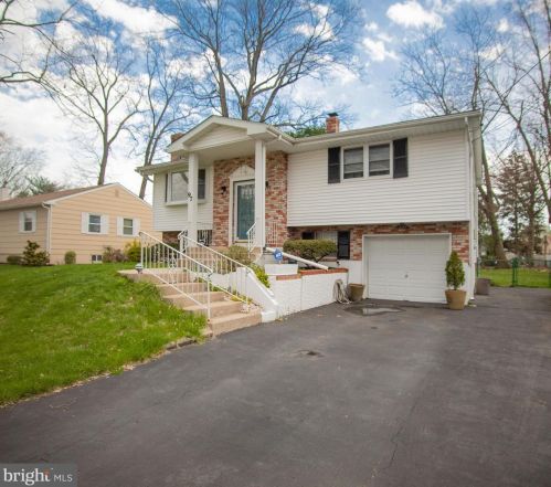 97 Woodland Ave, Trenton, NJ 08638-2520