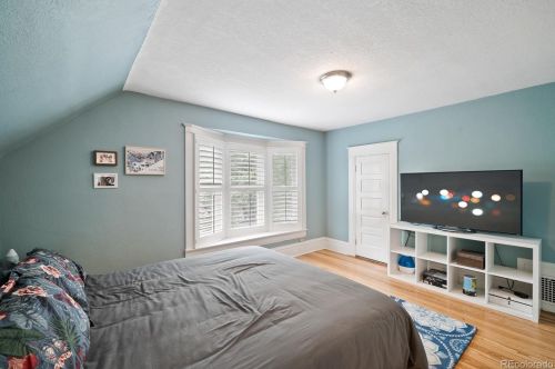 1638 Humboldt St, Denver, CO 80210-2743