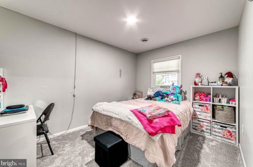 7219 Willow Oak Pl, Springfield VA  22153-1543 exterior