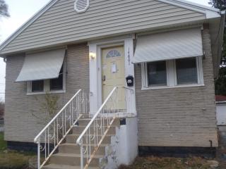14801 Lawndale Ave, Crestwood, IL 60445-3530