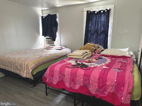 17 Greenwood Ave, Trenton NJ  08611-1705 exterior