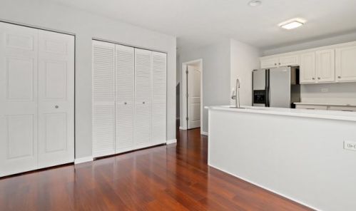 902 Galway Ln, Pingree Grove IL  60140-9174 exterior