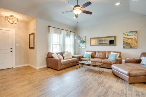 412 Phillips Ct, Midlothian TX  76063-1969 exterior