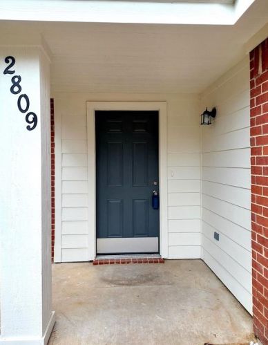 2809 Maegen Cir, Fort Worth, TX 76112-7434