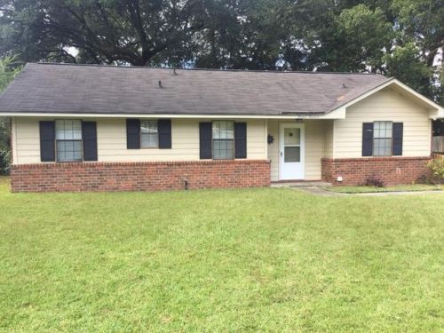 1300 Maryland Dr, Ladson SC  29456-4839 exterior