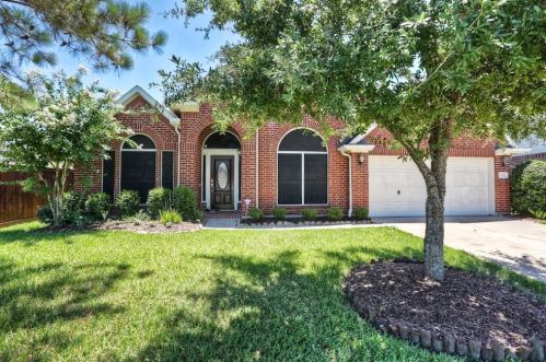 11602 Cross Spring Dr, Pearland, TX 77584-7220