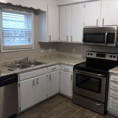503 Picadilly Sq, Cayce-West Columbia SC  29033-1473 exterior