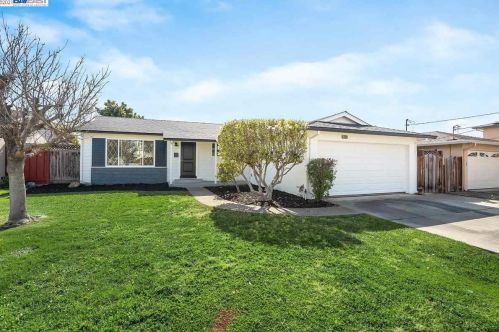36095 Ruschin Dr, Newark, CA 94560-1846