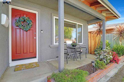6376 Escallonia Dr, Newark, CA 94560-4722
