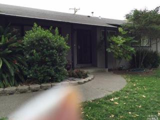 1114 Mattos Dr, Vallejo, CA 94591-4723