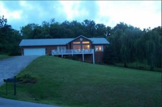 940 Hilltop Ln, Kodak, TN 37764-1835