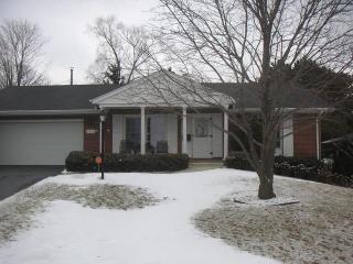 3804 Thornwood Dr, Rockford, IL 61107-4846