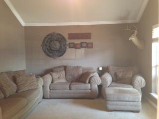 6161 Tilapia Dr, Fort Worth TX  76179-7593 exterior