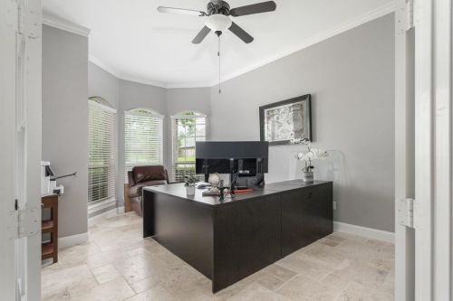 1828 Lily Meadows Dr, Conroe TX  77304-2949 exterior