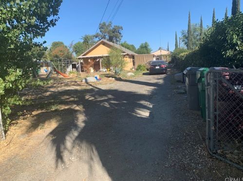 672 Massachusetts Ave, Beaumont, CA 92223-2533
