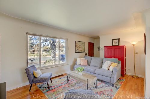 1134 Roslyn St, Denver CO  80220-3142 exterior