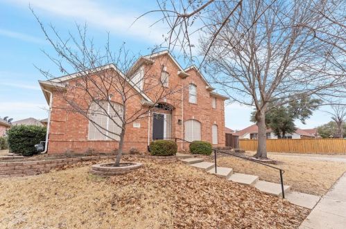 1513 Jennifer Dr, Garland TX  75042-3921 exterior