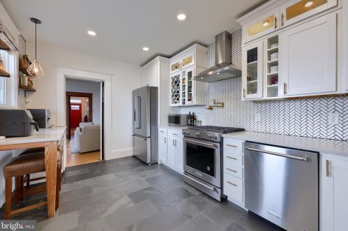 620 Pine St, Lancaster PA  17603-2824 exterior