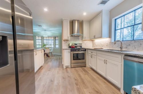 27270 Paula Ln, Conroe TX  77385-9089 exterior