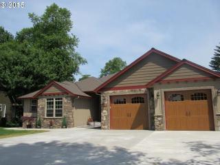 1494 28th St, Washougal, WA 98671-8348