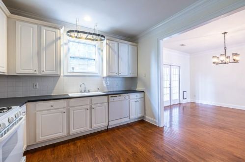 968 Herndon St, Atlanta GA  30318-5263 exterior