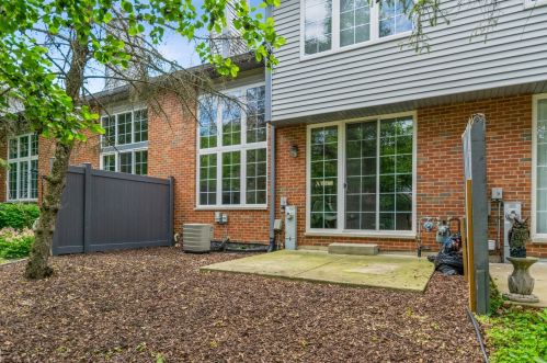 11268 Endicott Ct, Orland Park, IL 60467-1020